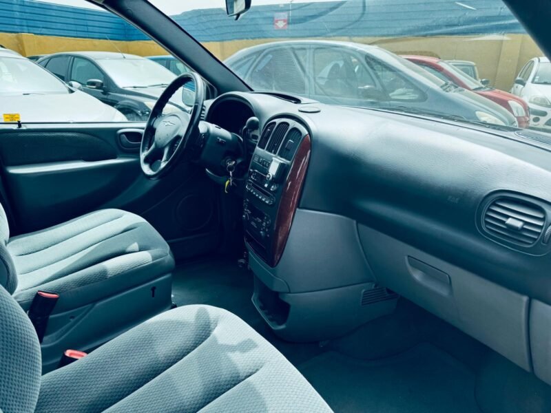 CHRYSLER GRAND VOYAGER 2,8CRD limit aut 5p