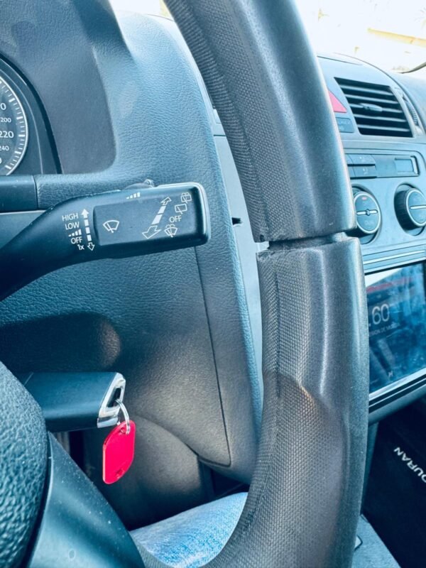 VOLKSWAGEN Touran 1.9 TDI 105cv Sport 5p.