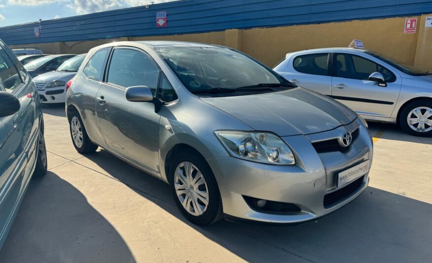 TOYOTA AURIS 2.0 D