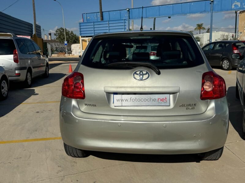 TOYOTA AURIS 2.0 D