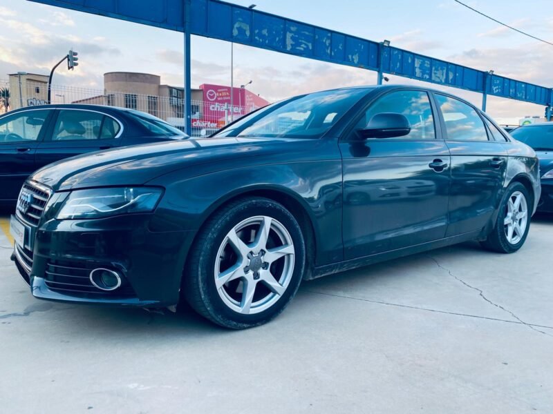 AUDI A4 2.7 Tdi Sline