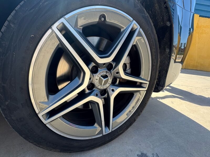 MERCEDES-BENZ A250 EQPOWER AMG