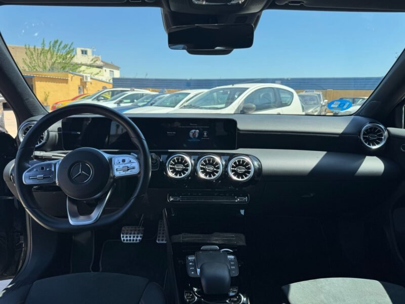 MERCEDES-BENZ A250 EQPOWER AMG
