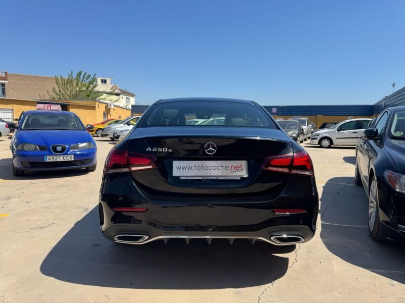 MERCEDES-BENZ A250 EQPOWER AMG