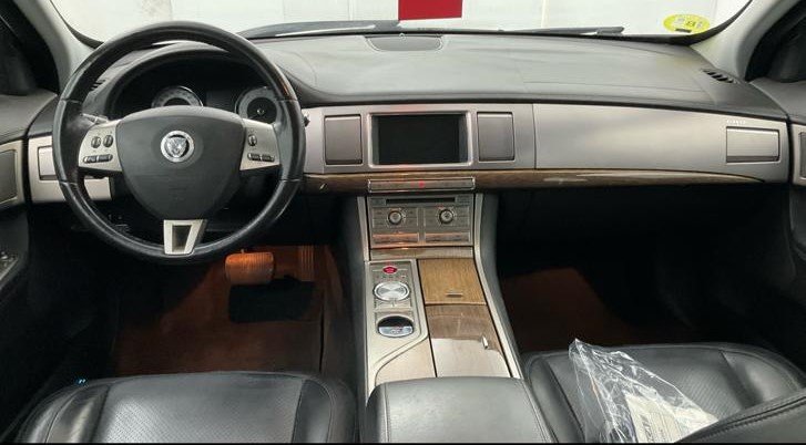 JAGUAR XF 2.7D PREMIUM LUXURY