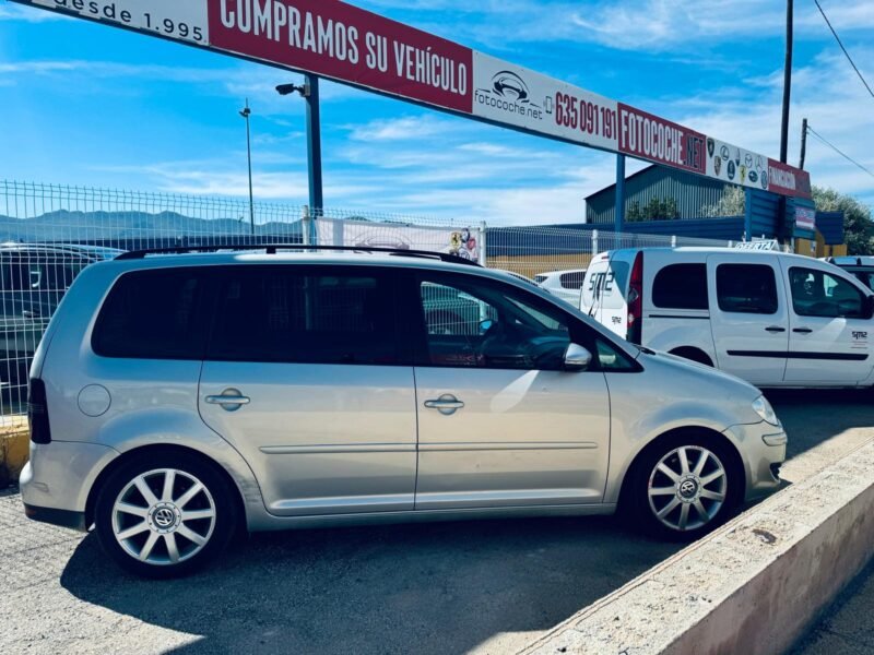 VOLKSWAGEN Touran 1.9 TDI 105cv Sport 5p.