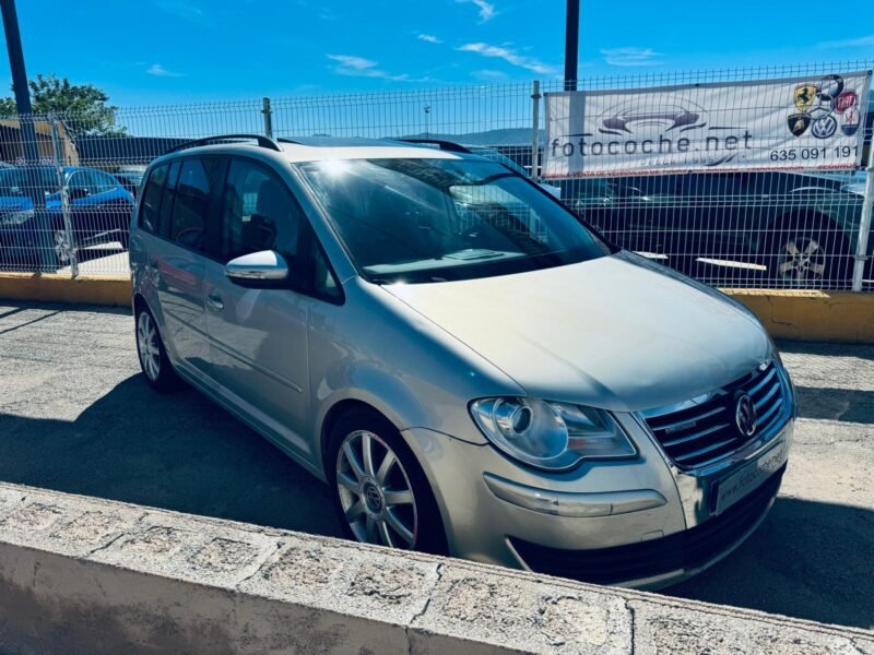 VOLKSWAGEN Touran 1.9 TDI 105cv Sport 5p.
