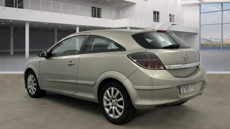 OPEL Astra GTC 1.7 DTi