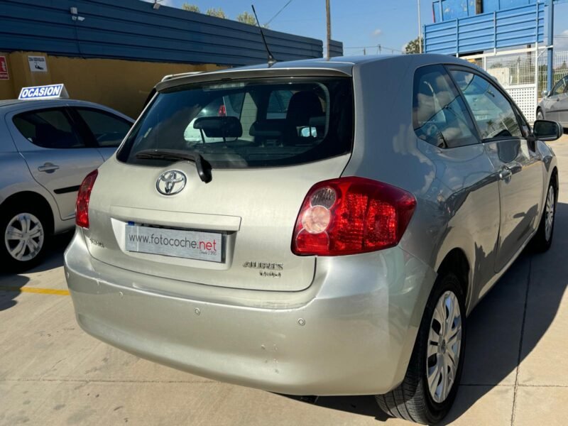 TOYOTA AURIS 2.0 D