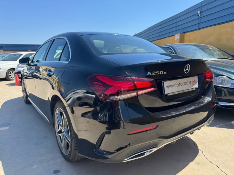 MERCEDES-BENZ Clase A 250 EQPOWER AMG