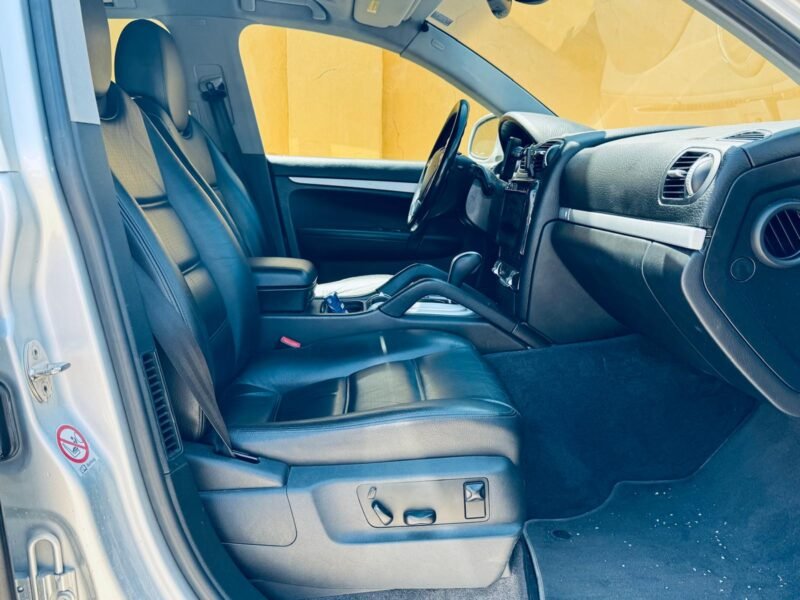 PORSCHE Cayenne S